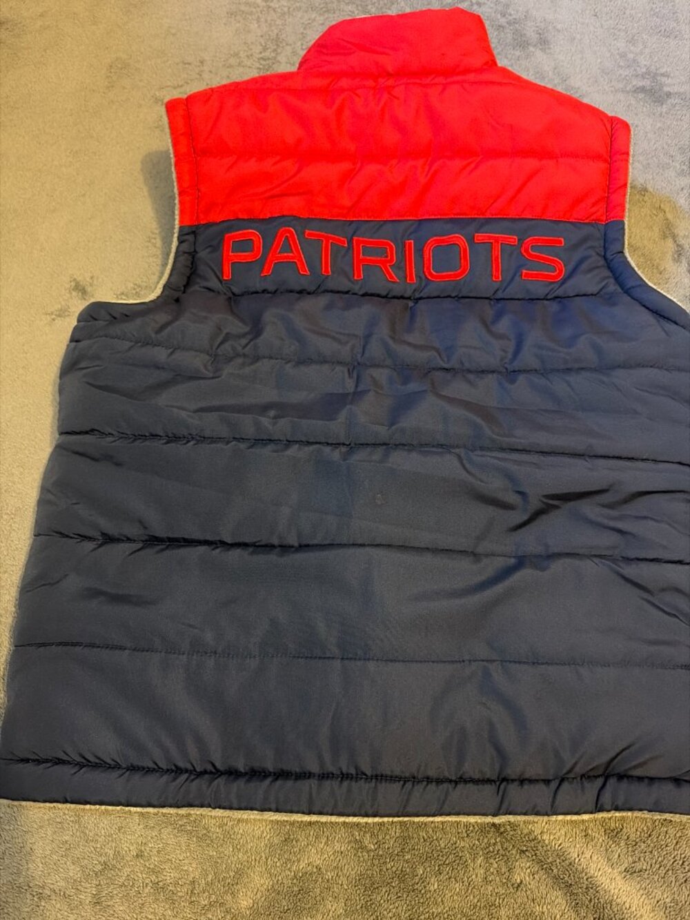 New England Patriots Reversible Puffer Vest Mens L Red Navy Fleece Lined NFL